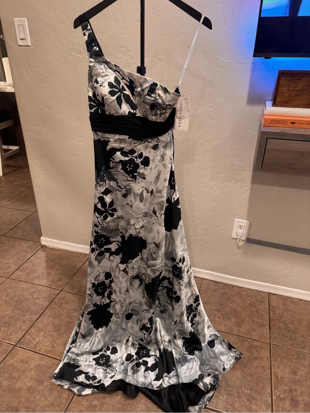 Cinderella Black & White One-Shoulder Floral Evening Gown